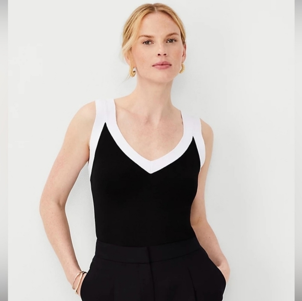 ❤️ NWT! ANN TAYLOR TIPPED V-NECK SWEATER TANK TOP, SMALL